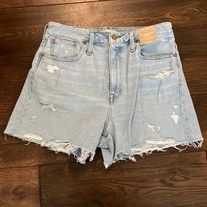 NWT Madewell The Momjean Short, curvy, Flintwood Wash, size 31